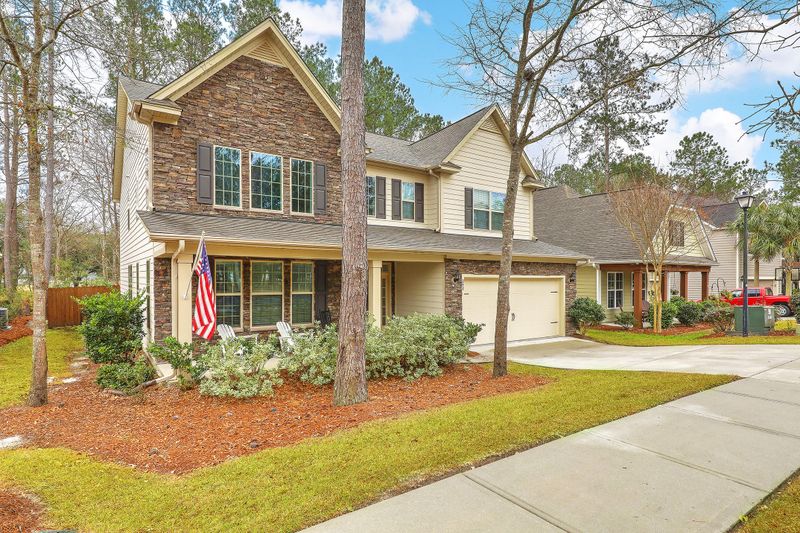 242 Comiskey Park Cir, Summerville, SC 29485