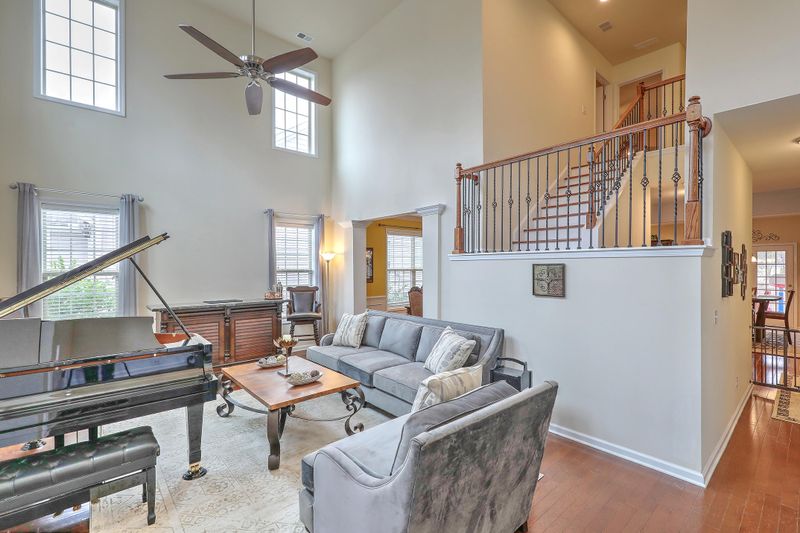 242 Comiskey Park Cir, Summerville, SC 29485
