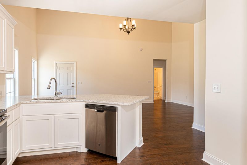210 New Iris Ln, Ridgeville, SC 29472