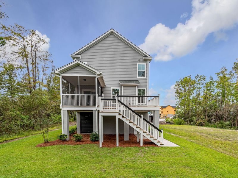 425 Topsail Ct, Charleston, SC 29492