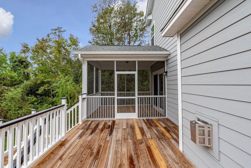 425 Topsail Ct, Charleston, SC 29492