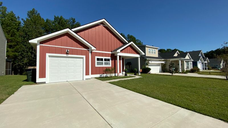 169 Brightwood Dr, Huger, SC 29450
