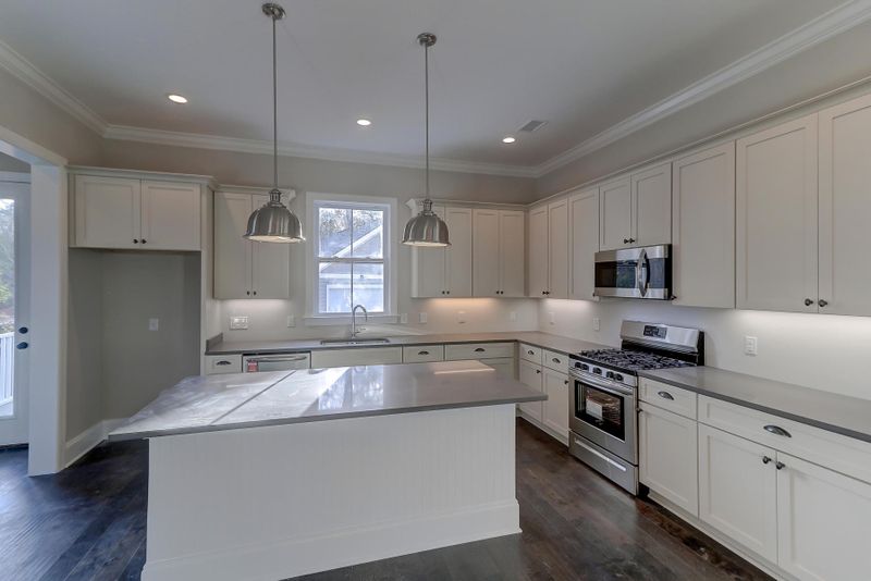 1742 W Avalon Cir, Charleston, SC 29407