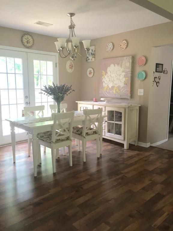 1702 W Robinhood Dr, Charleston, SC 29407