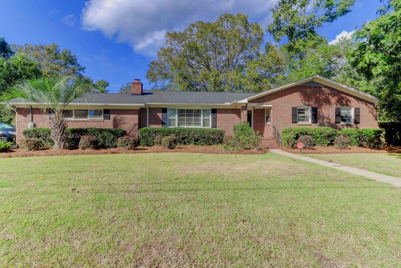 1232 Bamboo Dr, Charleston, SC 29407