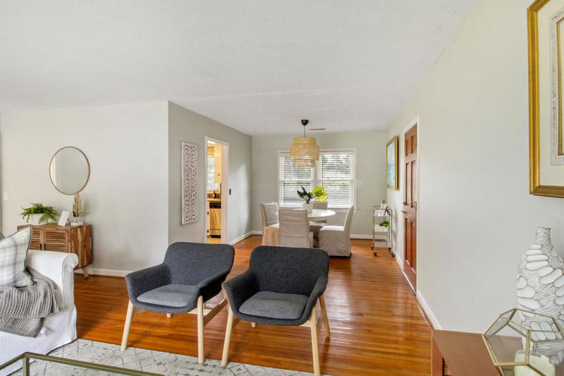 1113 Smithfield Pl, Hanahan, SC 29410