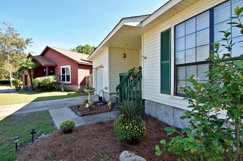 1474 Battery Haig Ct, Charleston, SC 29412