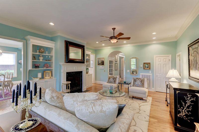 8636 Timbermarsh Ln, North Charleston, SC 29420