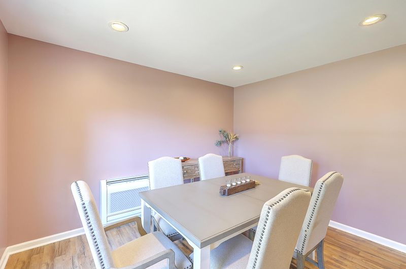 944 Pine Hollow Rd, Mount Pleasant, SC 29464