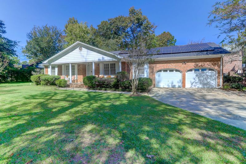 30 Sorento Blvd, Hanahan, SC 29410