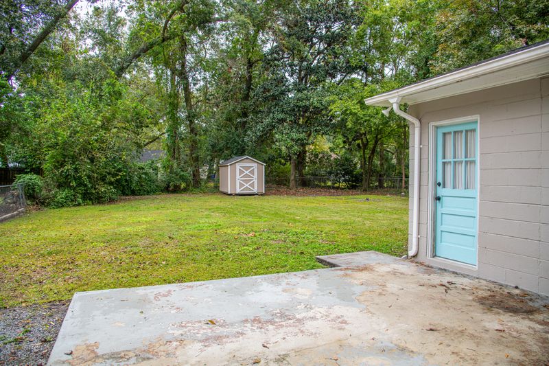 1224 Ravenel Dr, Charleston, SC 29407