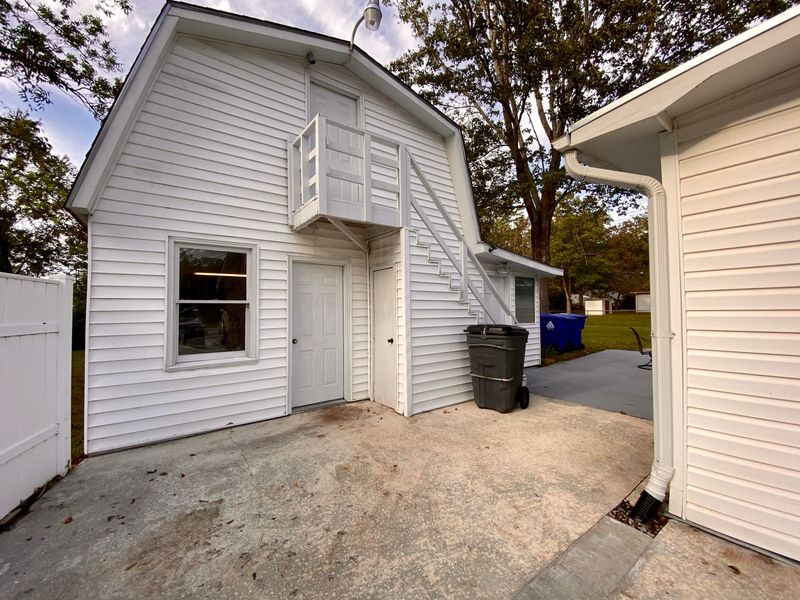 2818 Fernwood Dr, North Charleston, SC 29406