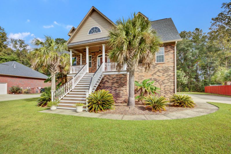 8733 Millerville Dr, North Charleston, SC 29420