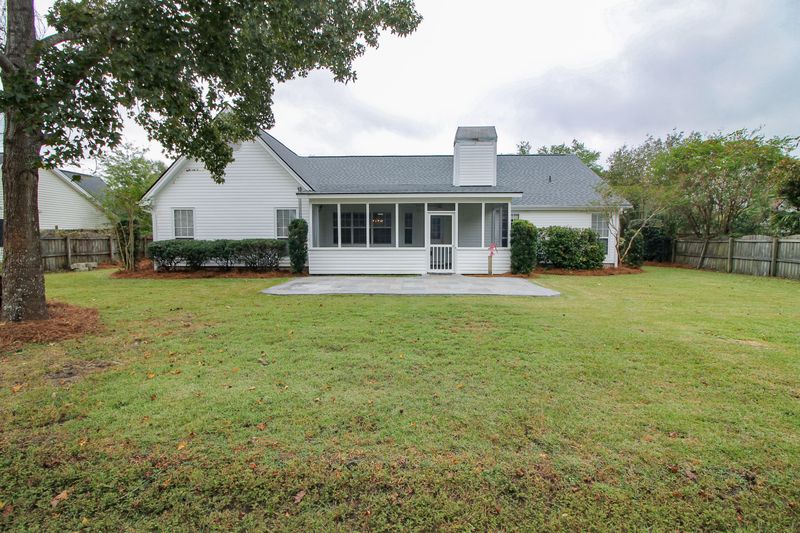 1592 Glen Erin Dr, Mount Pleasant, SC 29464