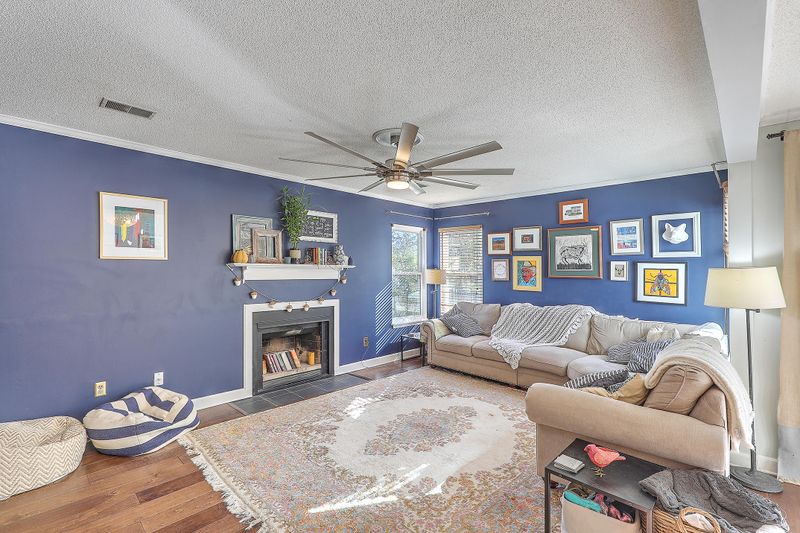 822 Williamsburg Ln, Charleston, SC 29414