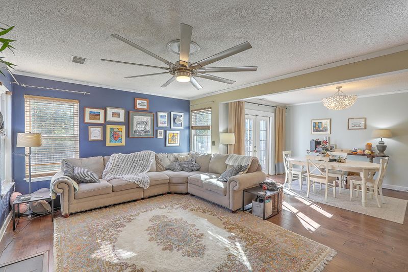 822 Williamsburg Ln, Charleston, SC 29414