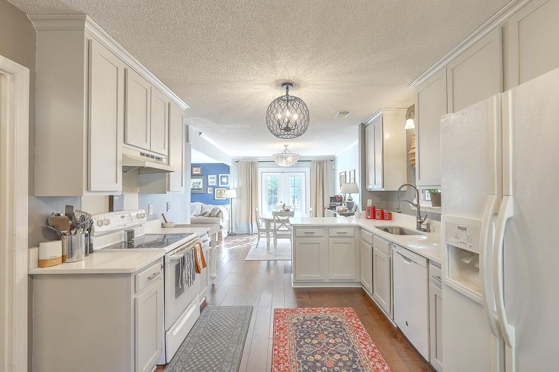 822 Williamsburg Ln, Charleston, SC 29414