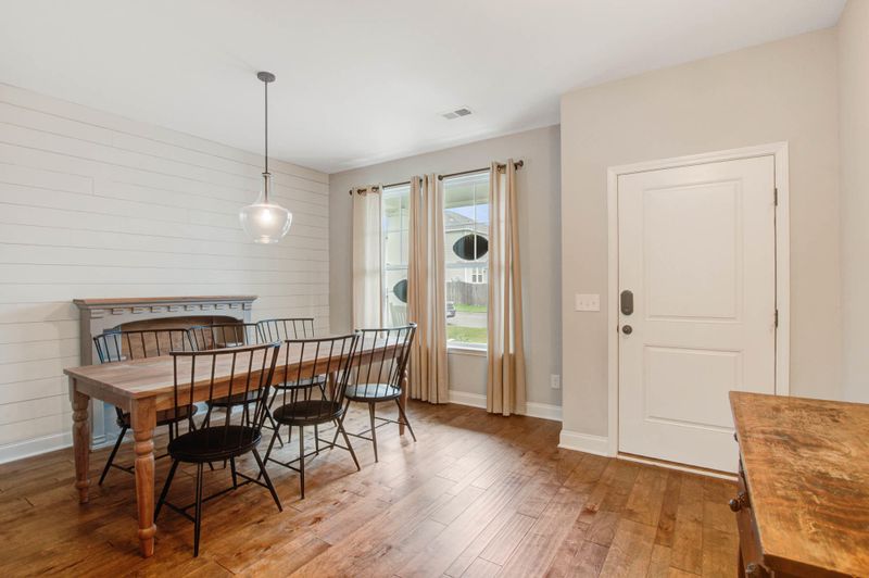 202 Wathen Dr, Goose Creek, SC 29445