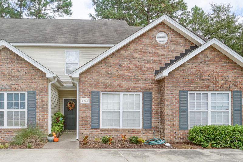 4747 Skillmaster Ct, North Charleston, SC 29418
