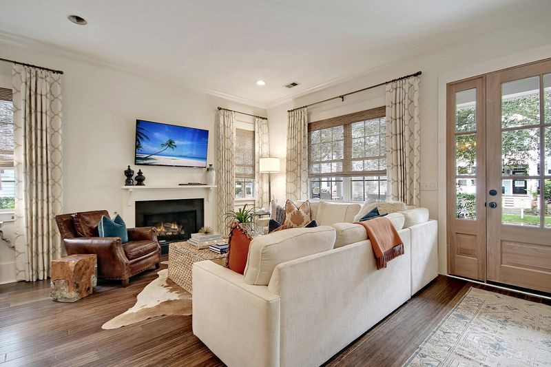 936 Etiwan Park St, Charleston, SC 29492