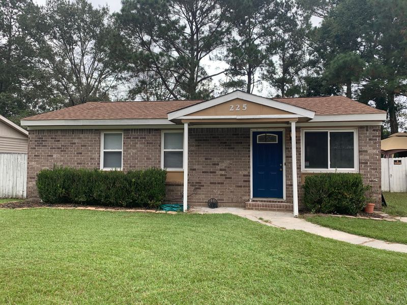 225 Dorchester Manor Blvd, North Charleston, SC 29420