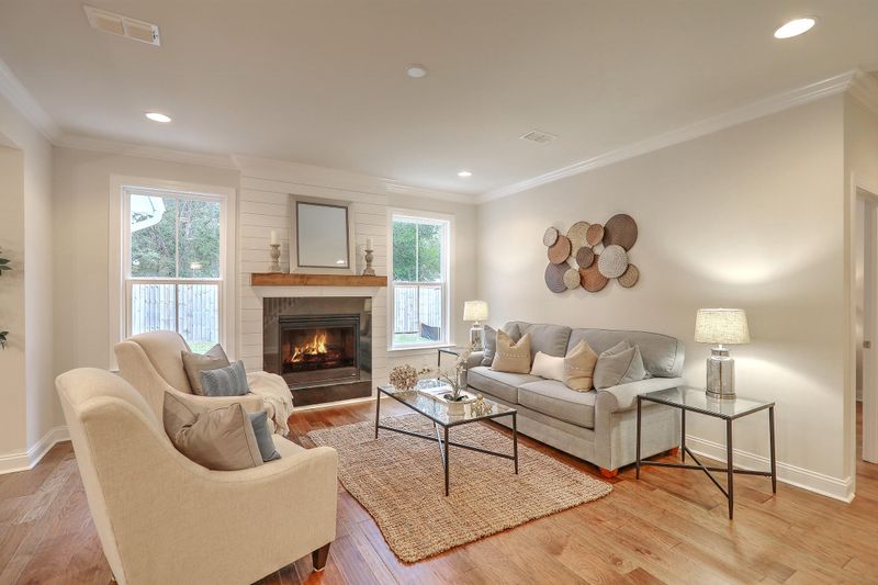 1222 Gannett Rd, Mount Pleasant, SC 29464
