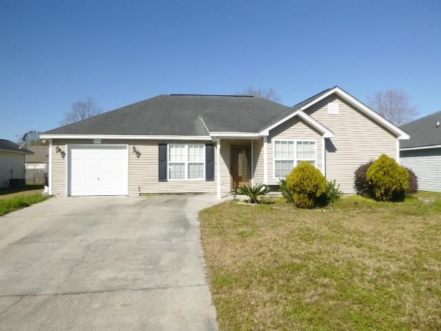 5076 Westview St, North Charleston, SC 29418
