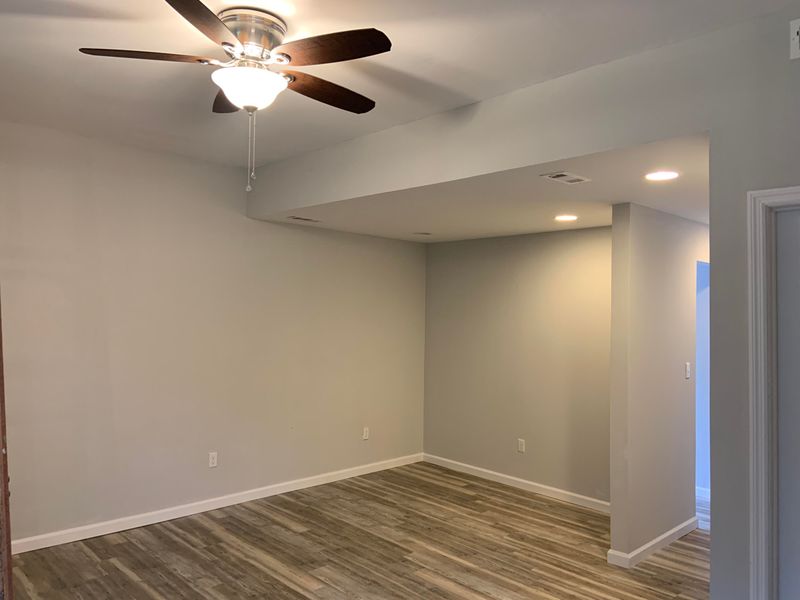 1043 Leslie St, Moncks Corner, SC 29461