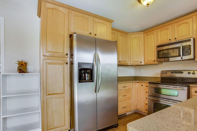 441 Mary Scott Dr, Goose Creek, SC 29445