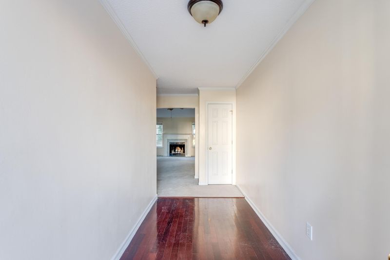 1346 Belle Grove Cir, Hanahan, SC 29410