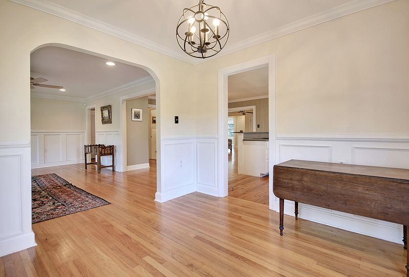 1319 Kings Ct, Mount Pleasant, SC 29464