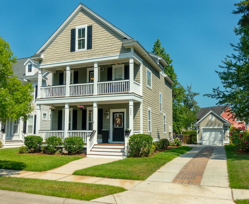 3024 Hatchers Run Dr, Charleston, SC 29414