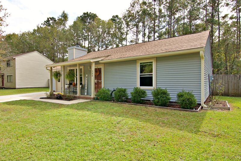 122 Bridgecreek Dr, Goose Creek, SC 29445
