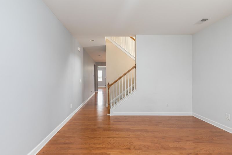 223 Berwick Dr, Summerville, SC 29483