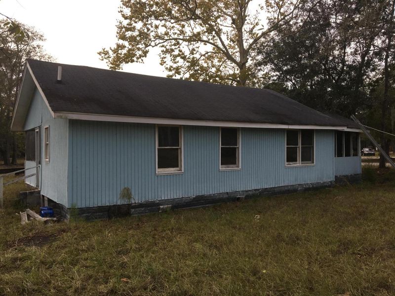 5887 Scott White Rd, Hollywood, SC 29449