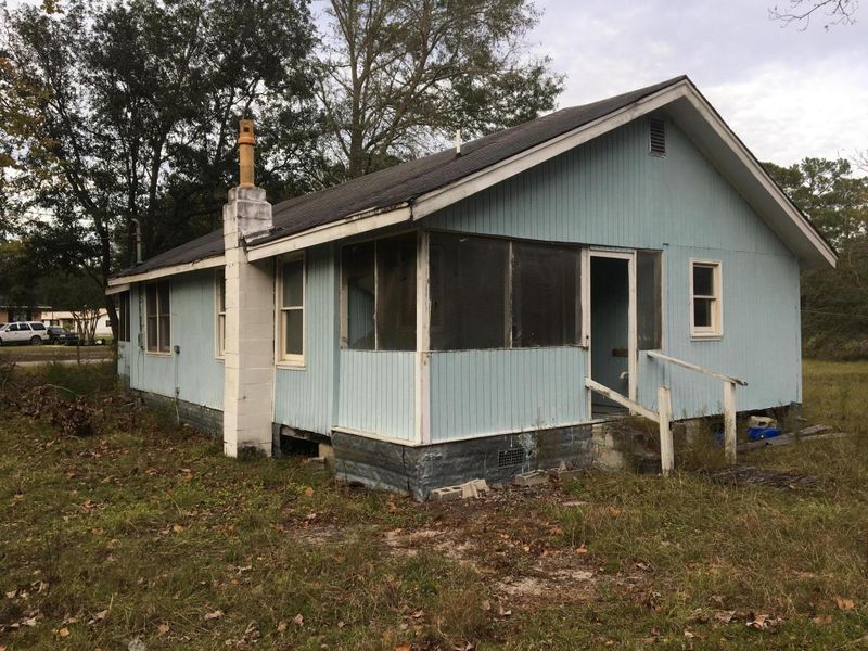 5887 Scott White Rd, Hollywood, SC 29449