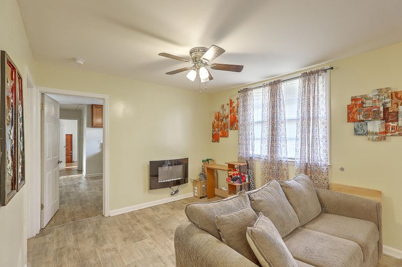 2028 Riverview Ave, North Charleston, SC 29405