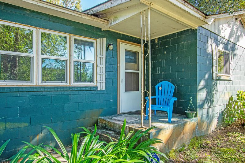 618 Club Ln, Moncks Corner, SC 29461