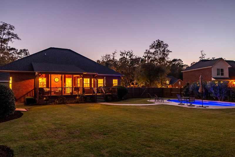8749 Alexandria Dr, North Charleston, SC 29420