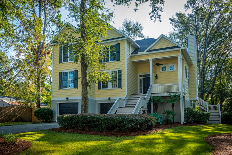 948 Misty Lake Dr, Charleston, SC 29412