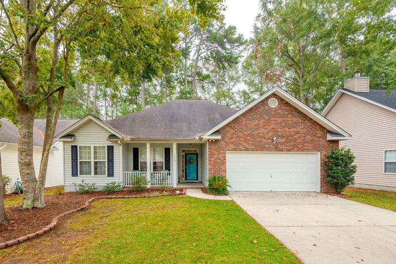 7863 Sabalridge Dr, North Charleston, SC 29418