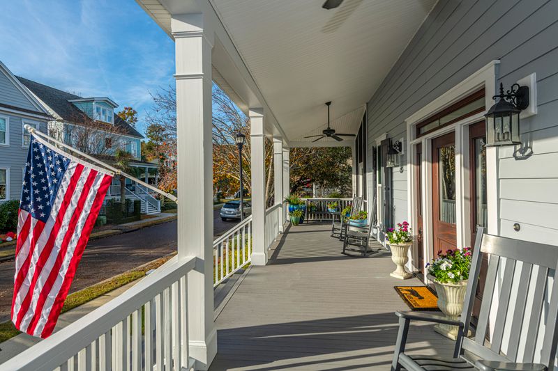 513 Country Place Rd, Mount Pleasant, SC 29464