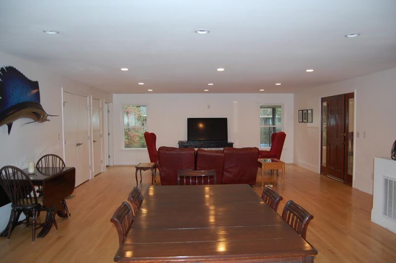 421 Shannon Dr, Mount Pleasant, SC 29464