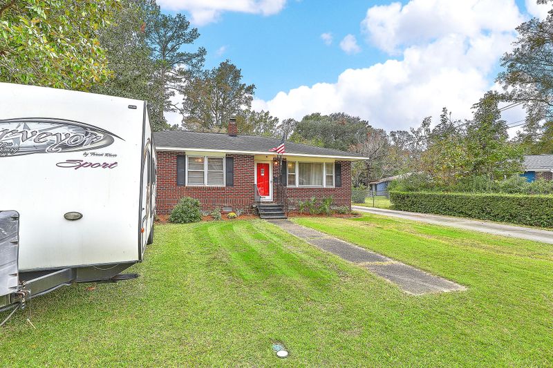 5273 Potomac St, North Charleston, SC 29405