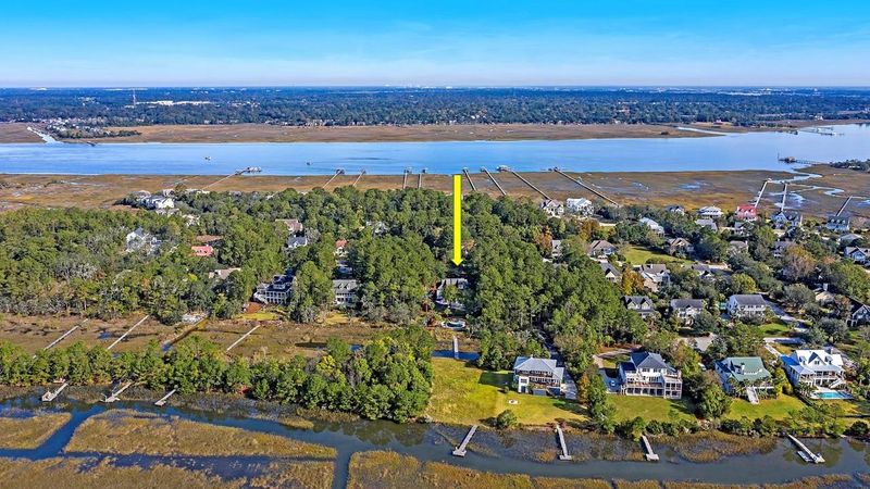1484 Headquarters Plantation Dr, Johns Island, SC 29455