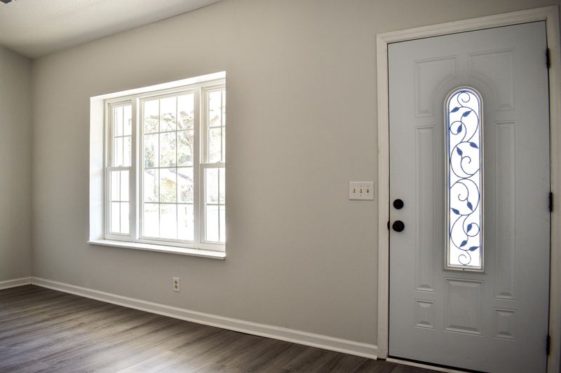 222 Canaberry Cir, Summerville, SC 29483