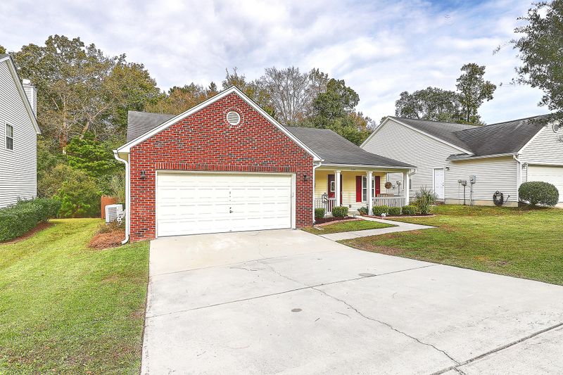 5124 Ballantine Dr, Summerville, SC 29485
