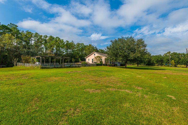 7022 Toogoodoo Rd, Meggett, SC 29449
