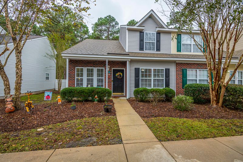 105 Tree Branch Cir, Summerville, SC 29483