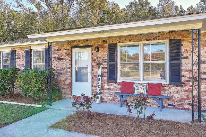 9764 Berrywood Dr, Ladson, SC 29456